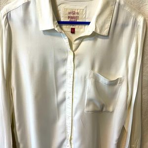 Women’s extra large long tail shirt